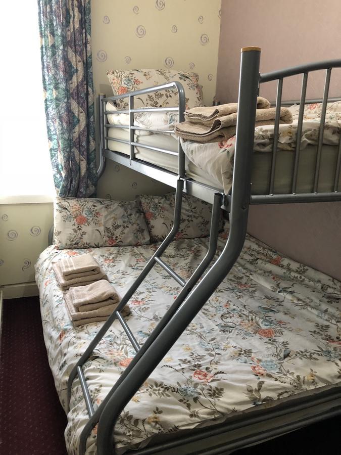 Pier View B&B For Families Blackpool Esterno foto